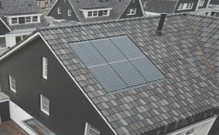 Placas solares integradas en el sistema Tectum de BMI