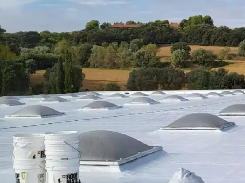 Roofmate banner grande